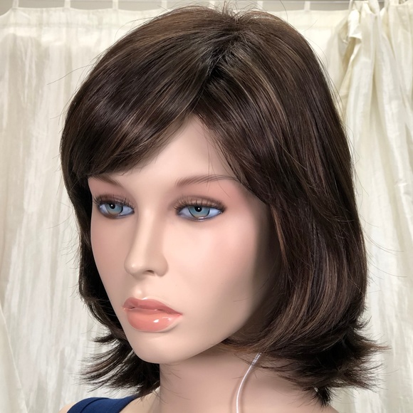NWT Dark Brown with Honey Mid Length Layered Wig - Picture 3 of 8